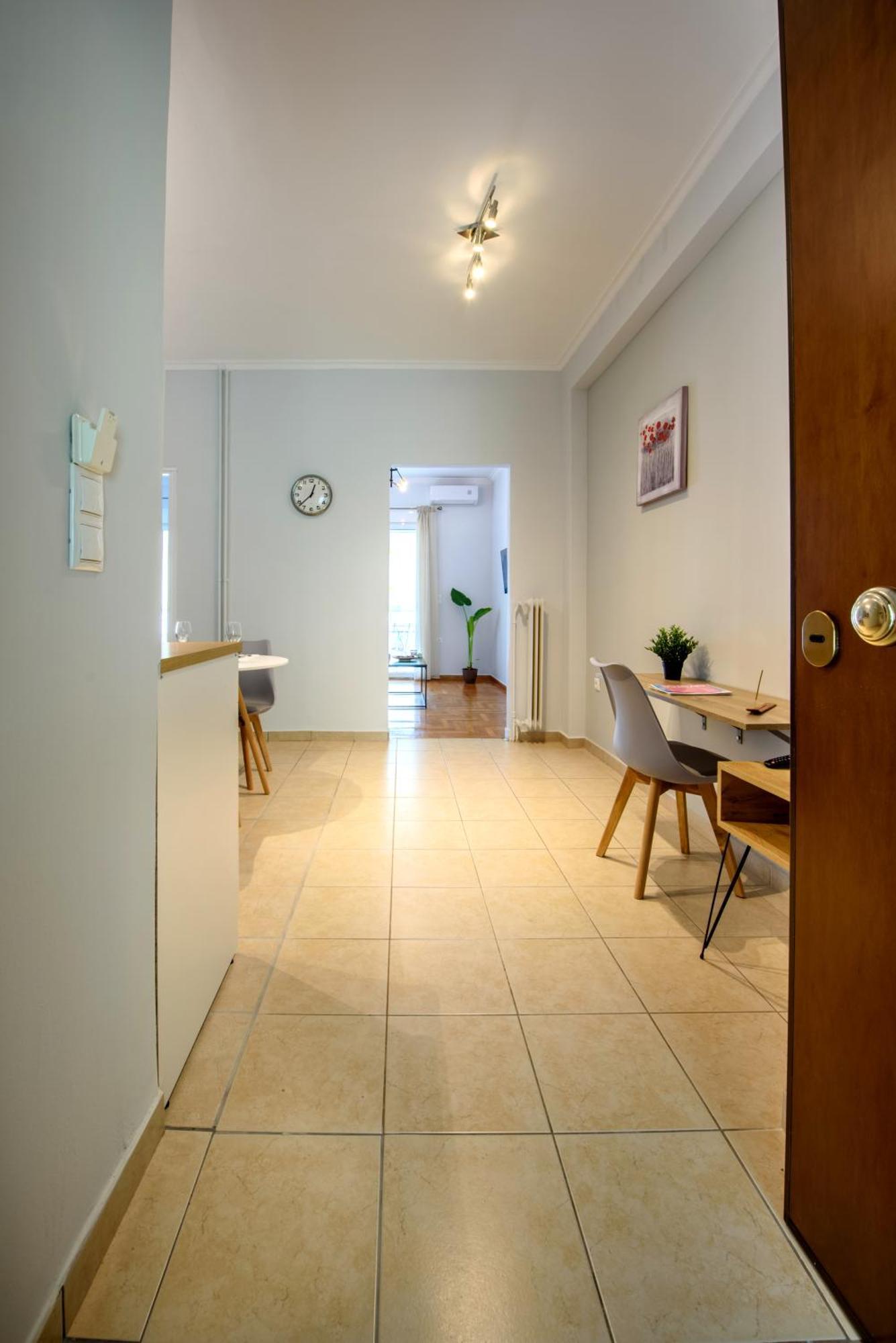 Spacious And Modern One Bedroom Apartment Athens Exterior photo